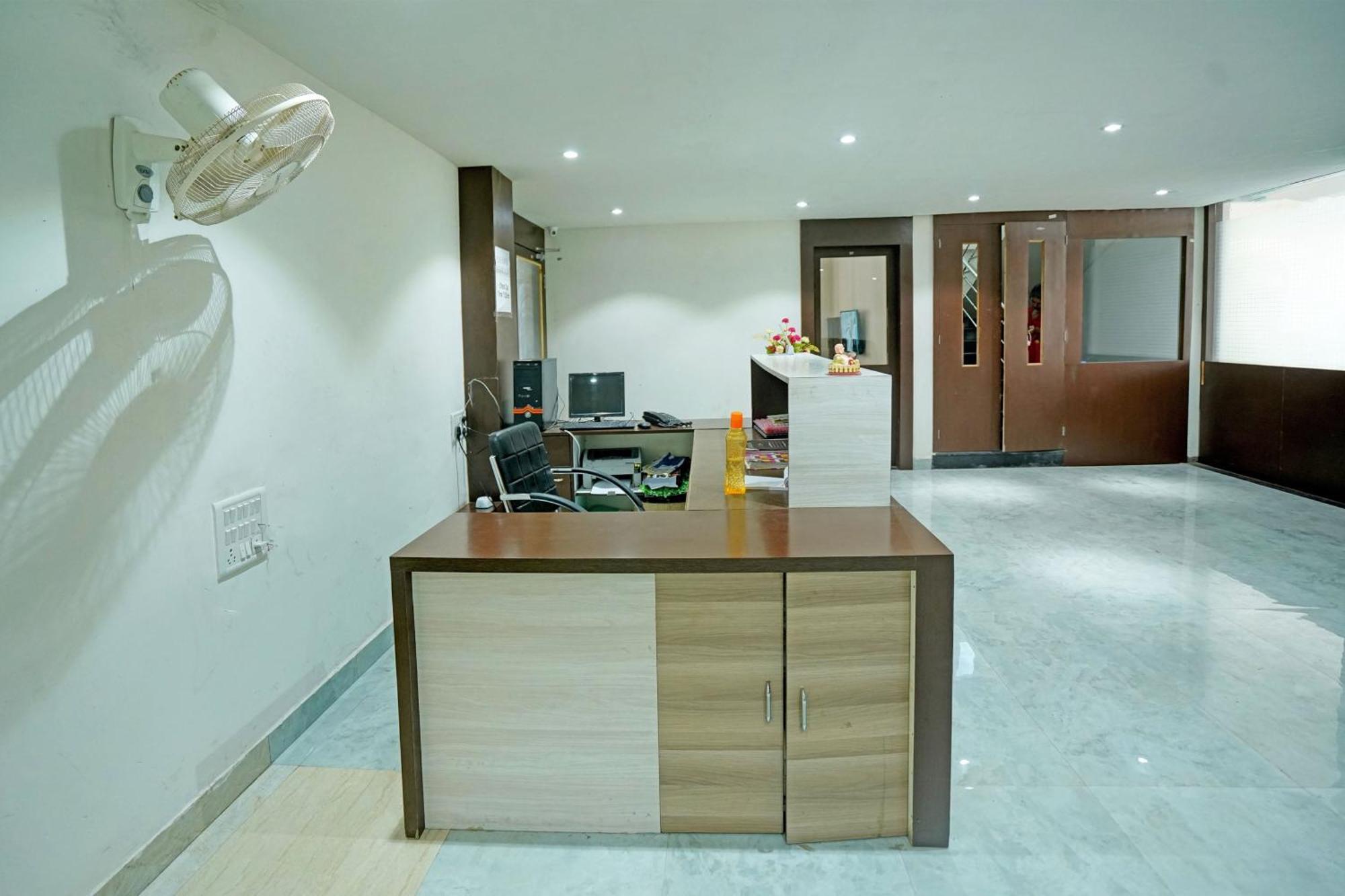 Rāipur Hotel O Ss Palace מראה חיצוני תמונה