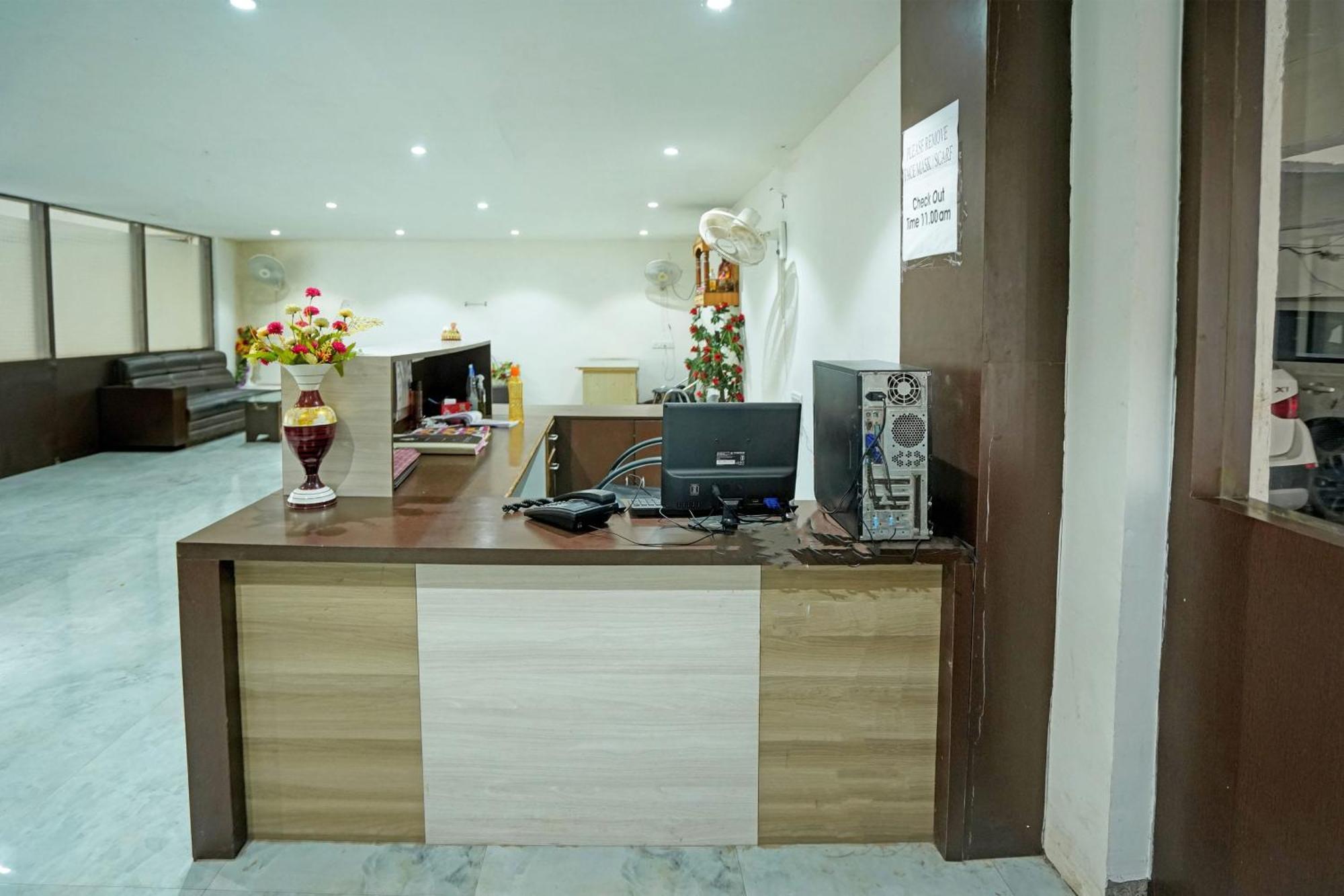 Rāipur Hotel O Ss Palace מראה חיצוני תמונה