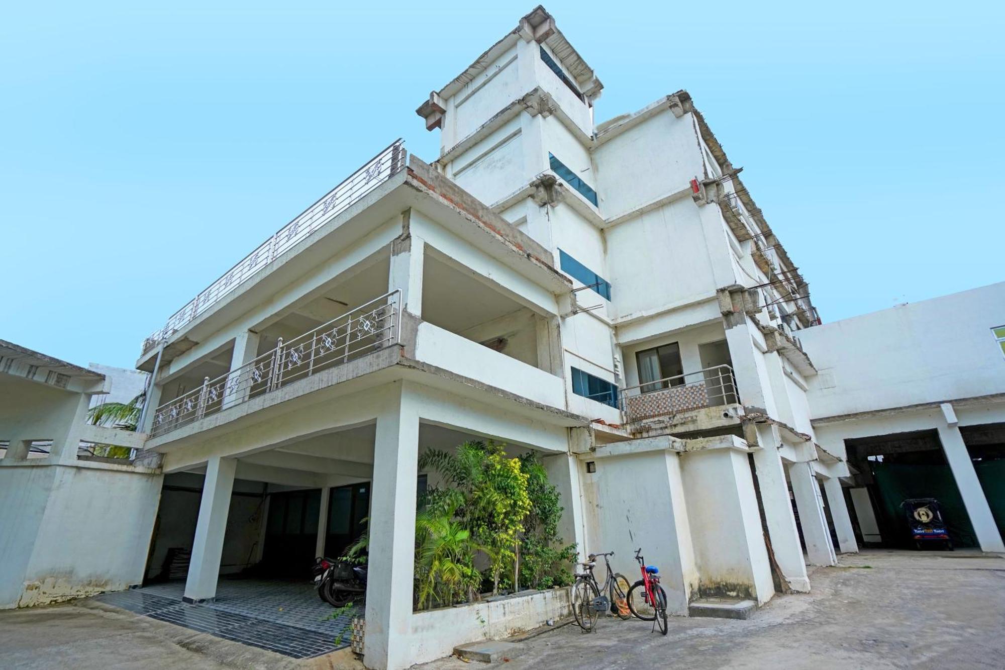 Rāipur Hotel O Ss Palace מראה חיצוני תמונה