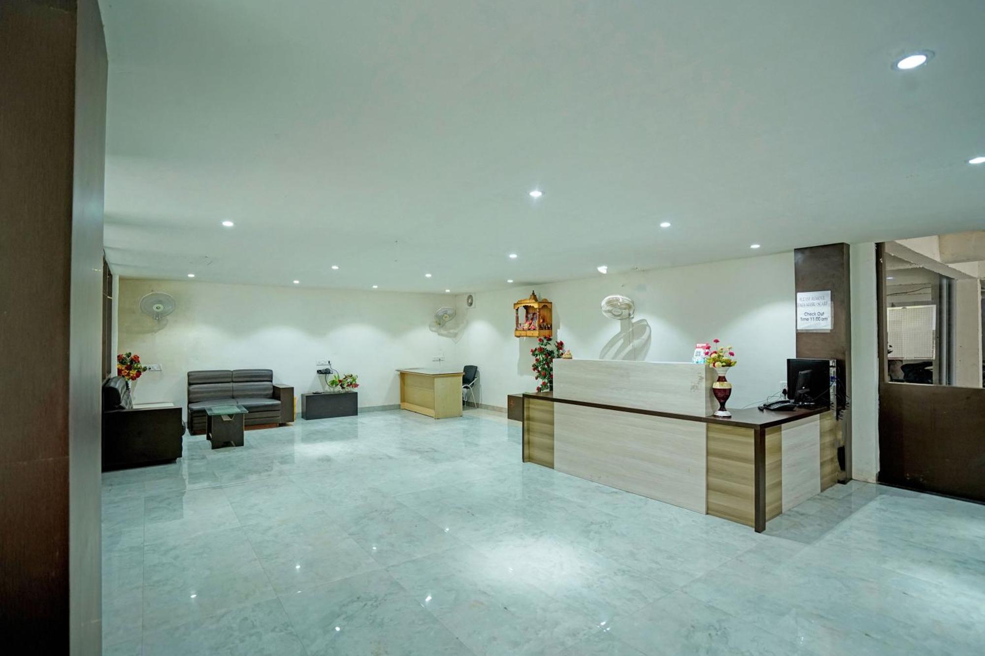 Rāipur Hotel O Ss Palace מראה חיצוני תמונה